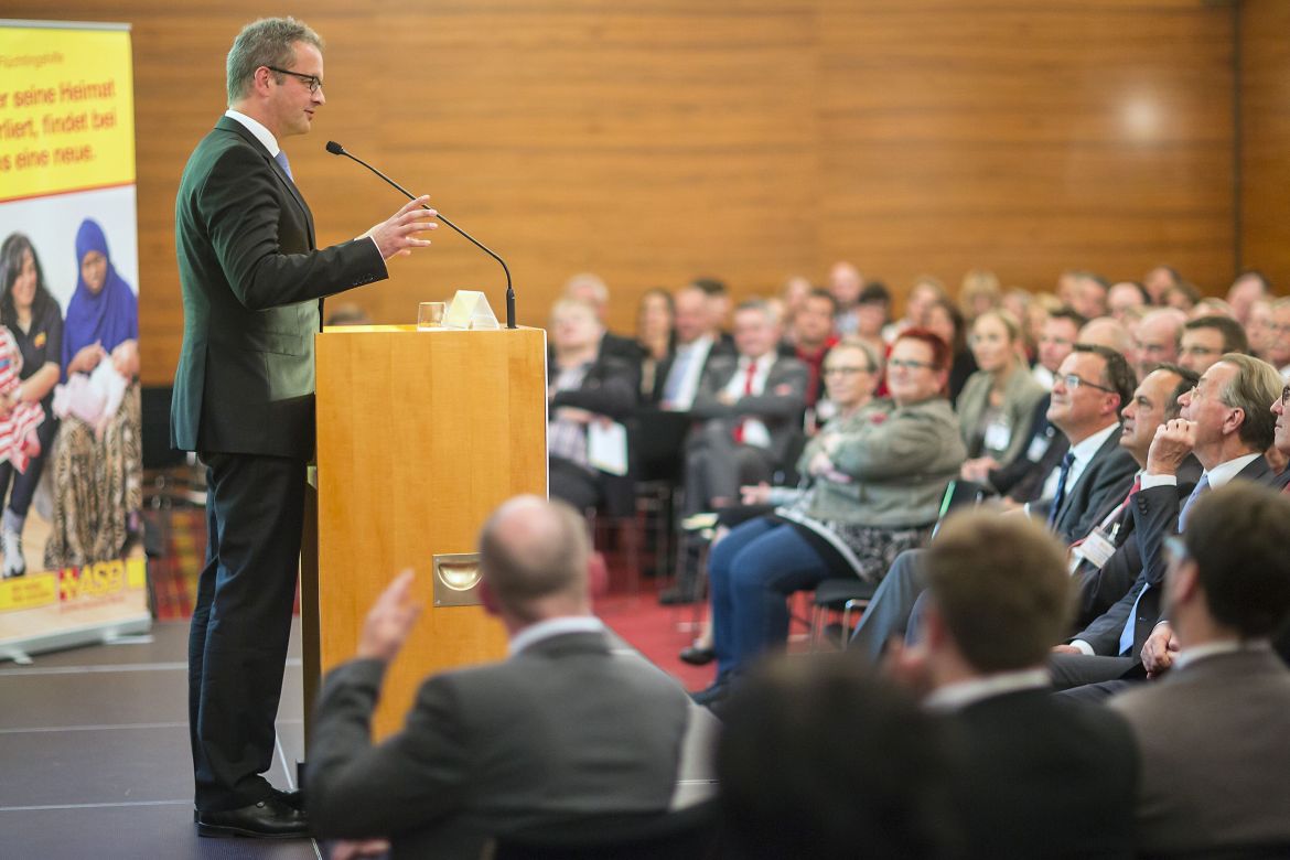 150921-asb-parlamentarischer-abend-rede-ulrich-bauch-hannibal.jpg