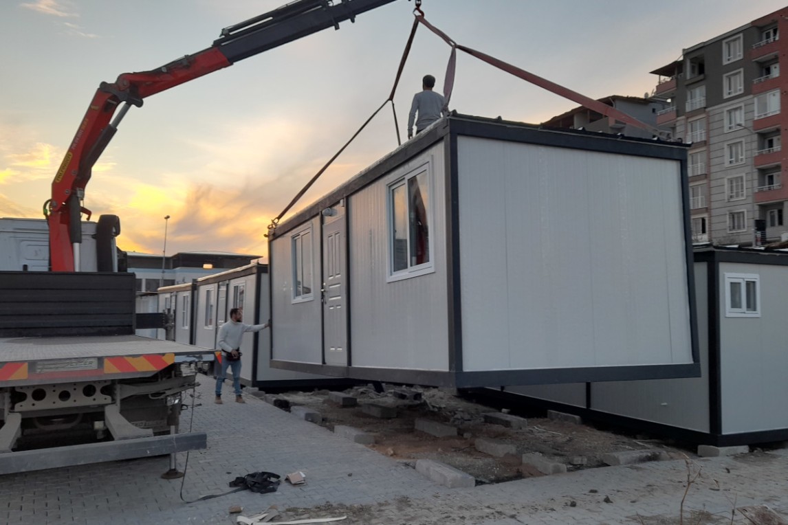 66 Familien in der Stadt Antakya fanden Zuflucht in einem Wohncontainer des ASB.